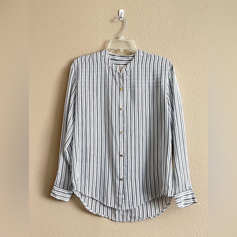 Juicy Couture 100% Silk Striped Button Down Blouse